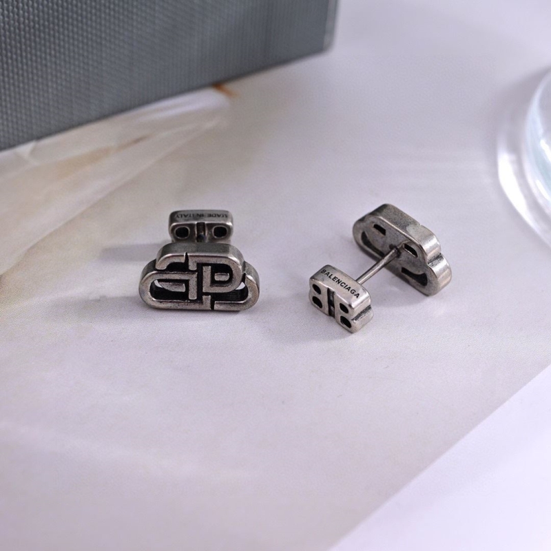 Ba1en*iaga earrings
